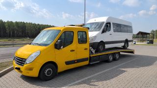 Transport minibusa na lawecie – Piaseczno